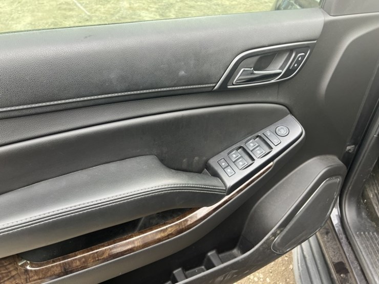 2017-chevrolet-tahoe-image-20