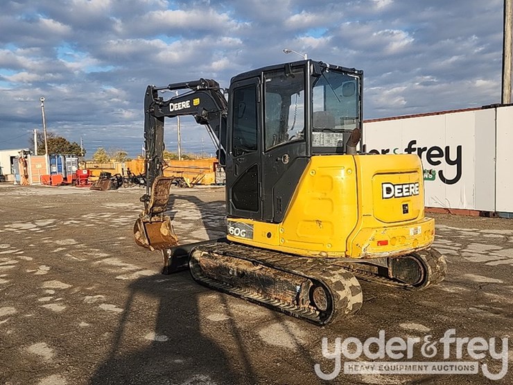 2020-deere-60g-image-3