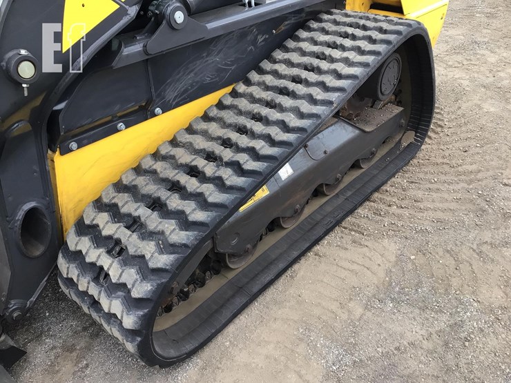 2023-new-holland-c337-image-22