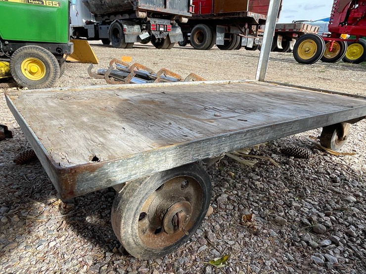 #3104-•-steel-framed-cart-image-3