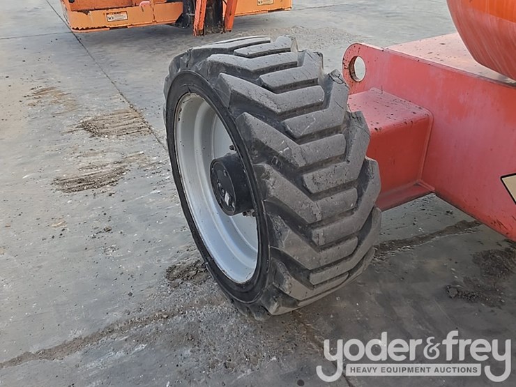 2015-jlg-600aj-image-12