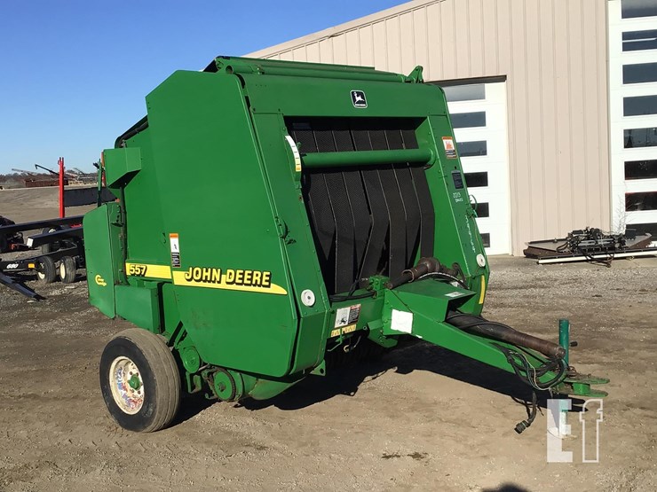 2001-john-deere-557-image-1