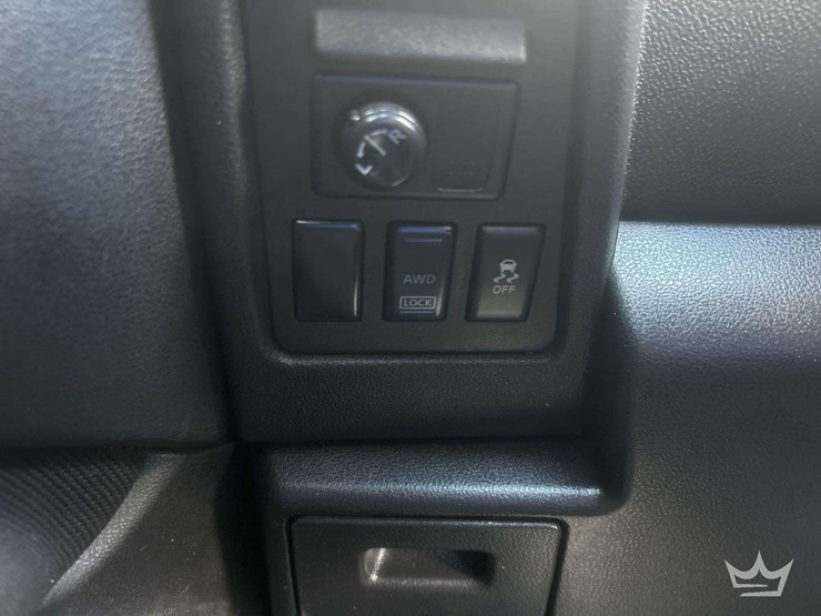 2012-nissan-rogue-image-18