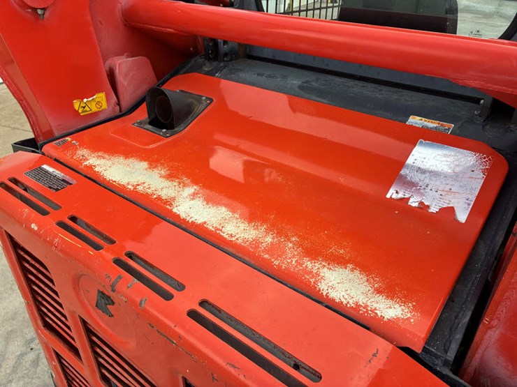 kubota-svl75-2-image-21