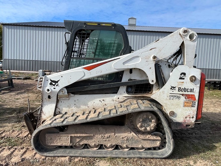 2017-bobcat-t770-image-8