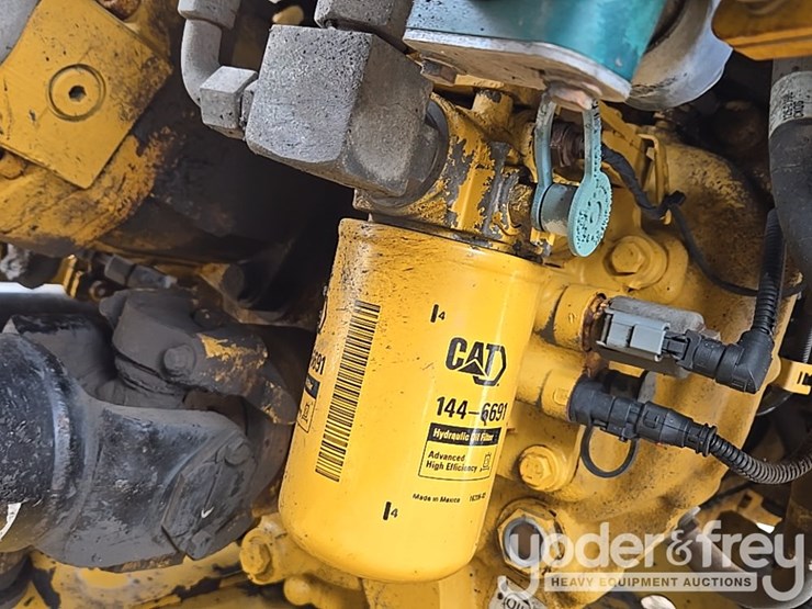 2014-caterpillar-938k-image-68