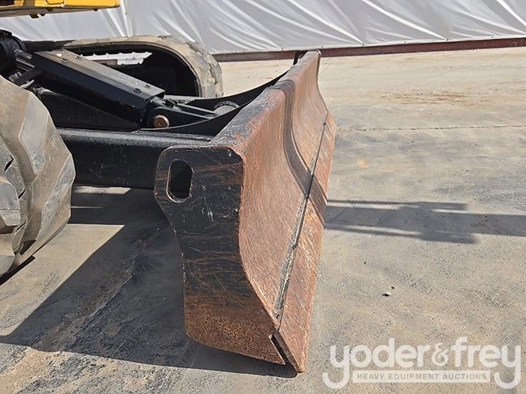 2021-caterpillar-306-cr-image-28