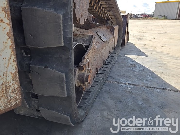 2019-takeuchi-tl8-image-24