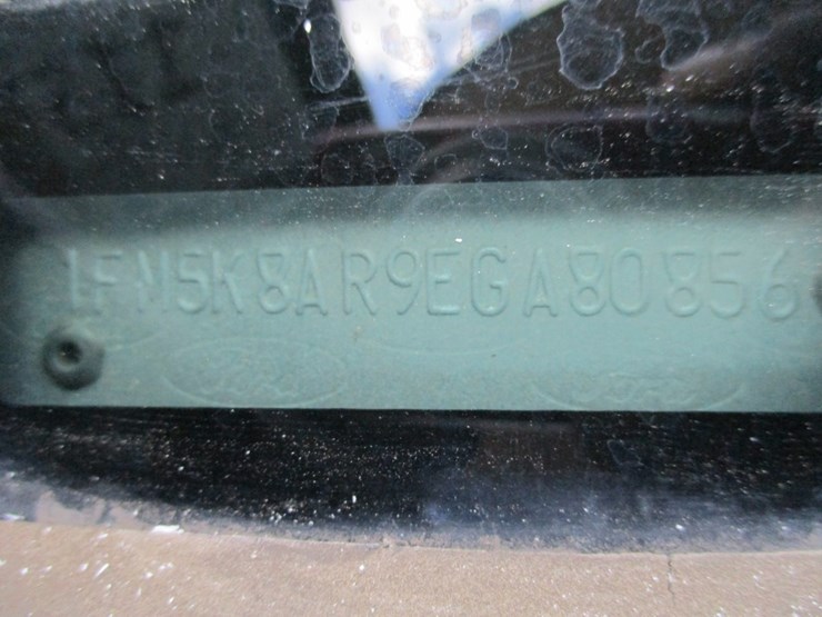 2014-ford-explorer-image-14