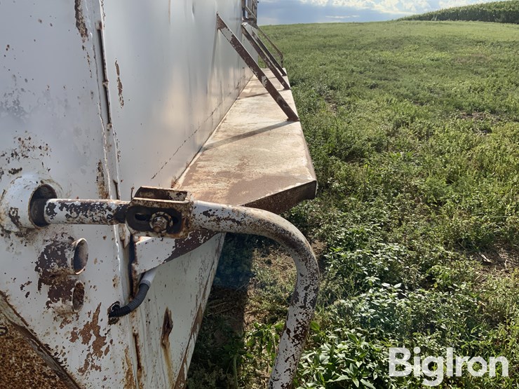 1985-easley-s/a-gooseneck-livestock-trailer-image-9