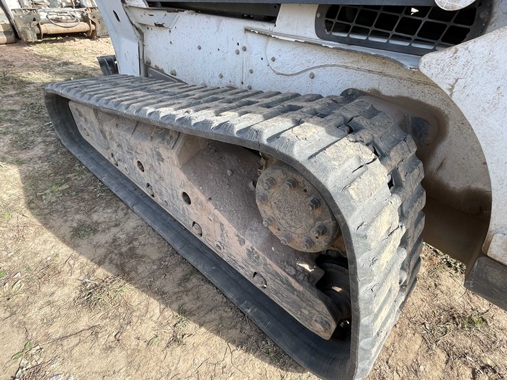 2015-bobcat-t870-image-9