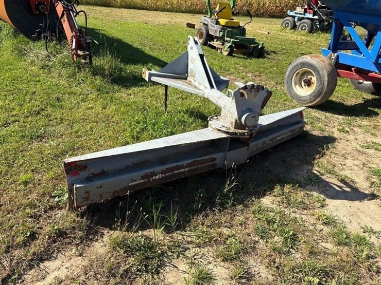 hiniker-sb2-9'-blade-image-5