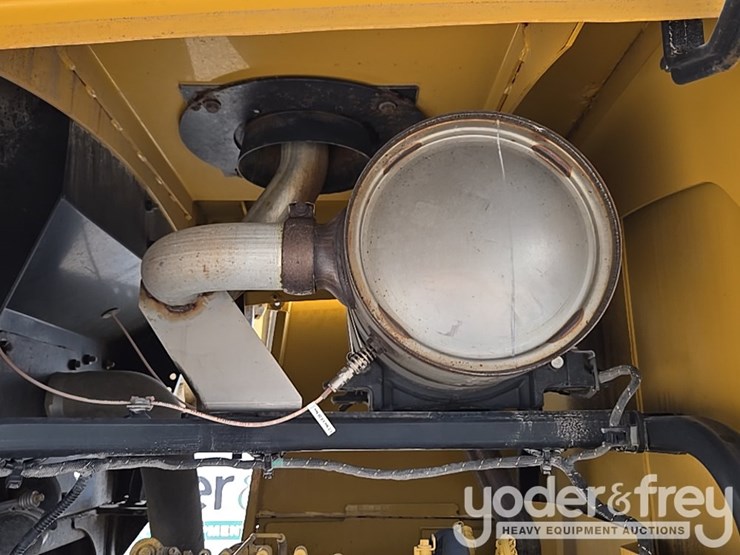 2014-caterpillar-938k-image-137