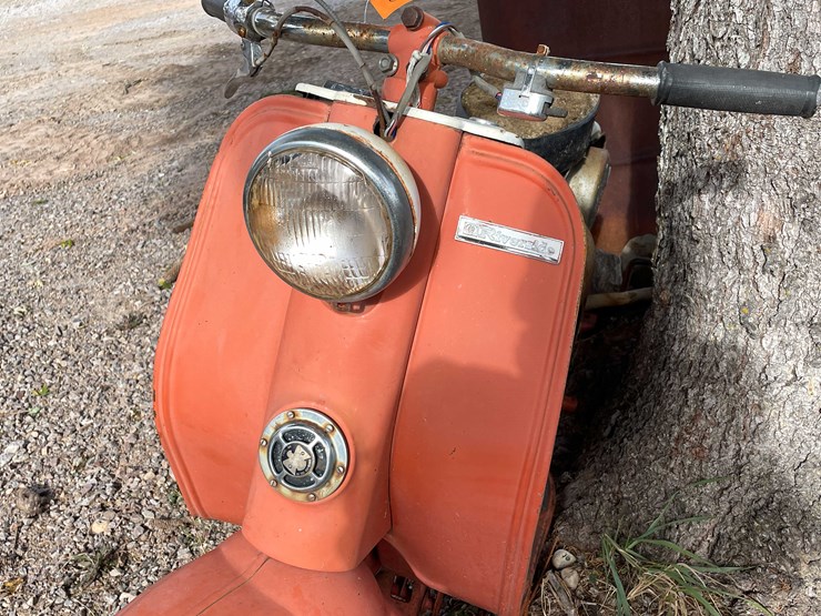 #3108-•-vintage-riverside-silver-pigeon-moped-(no-title)-image-11