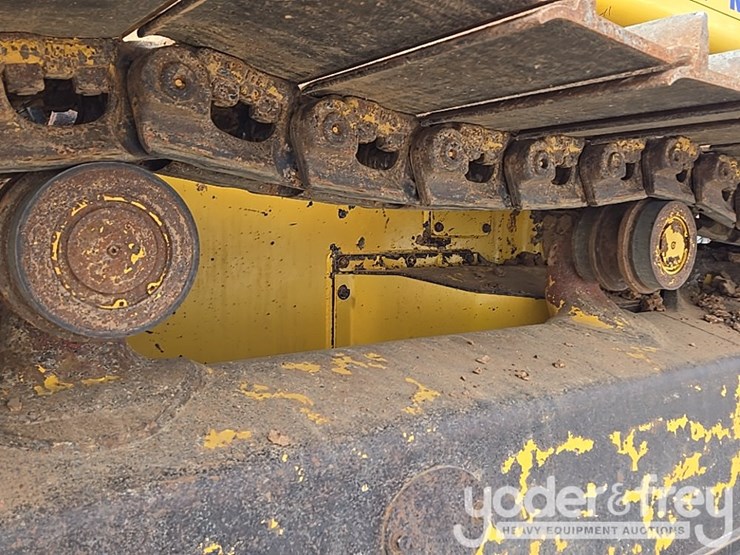 2023-komatsu-d61pxi-24-image-12