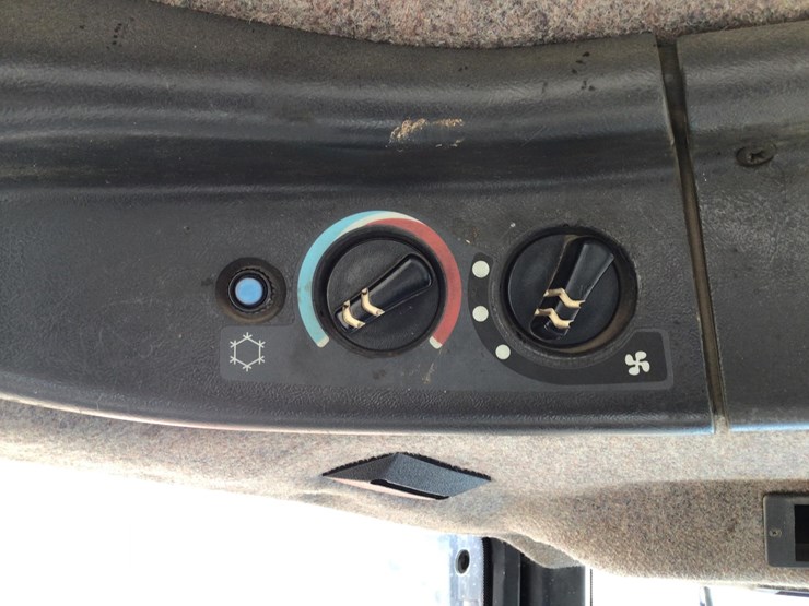 new-holland-8970-image-17