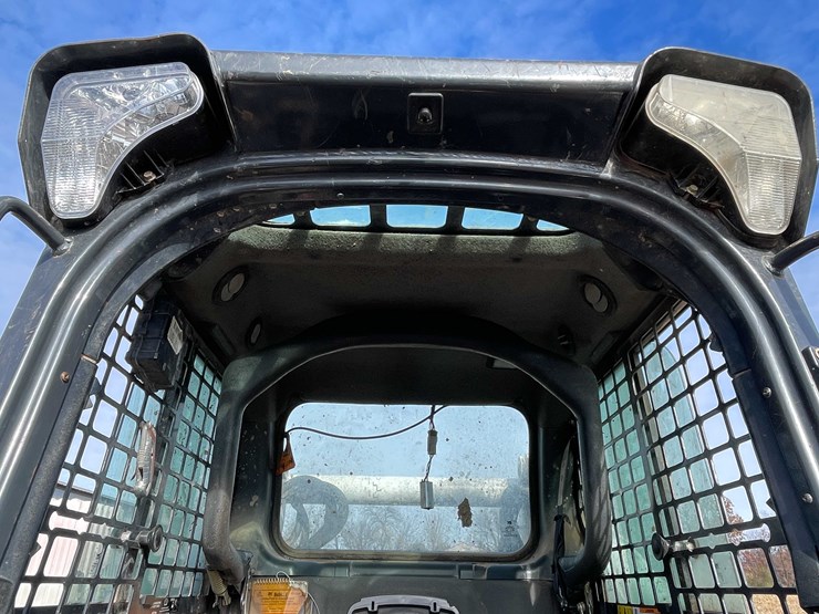 2017-bobcat-t770-image-13