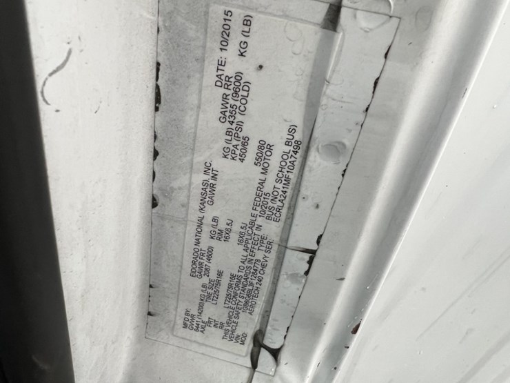 2015-chevrolet-express-paratransit-bus-image-10