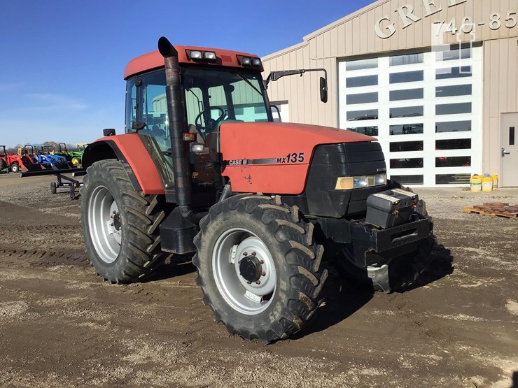 case-ih-mx135-image-1
