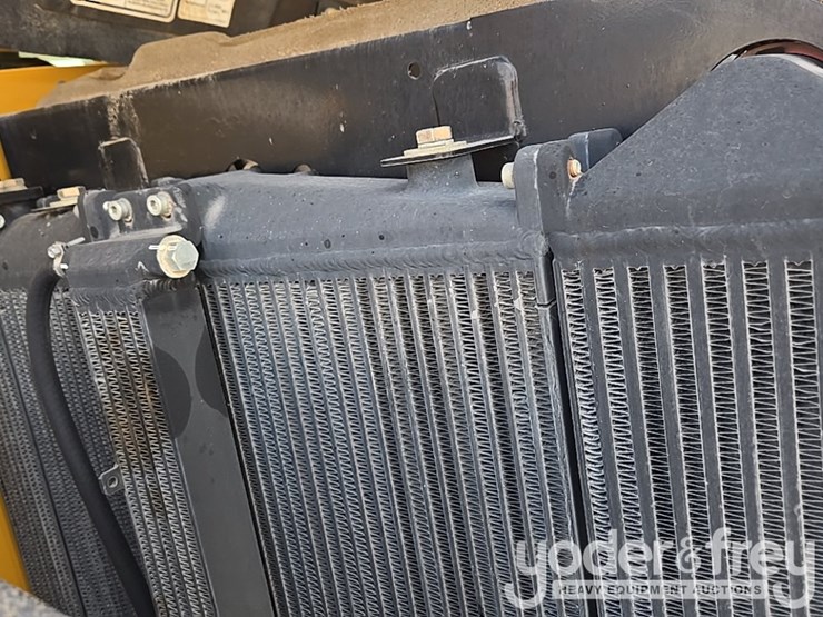 2019-caterpillar-tl1255d-image-77