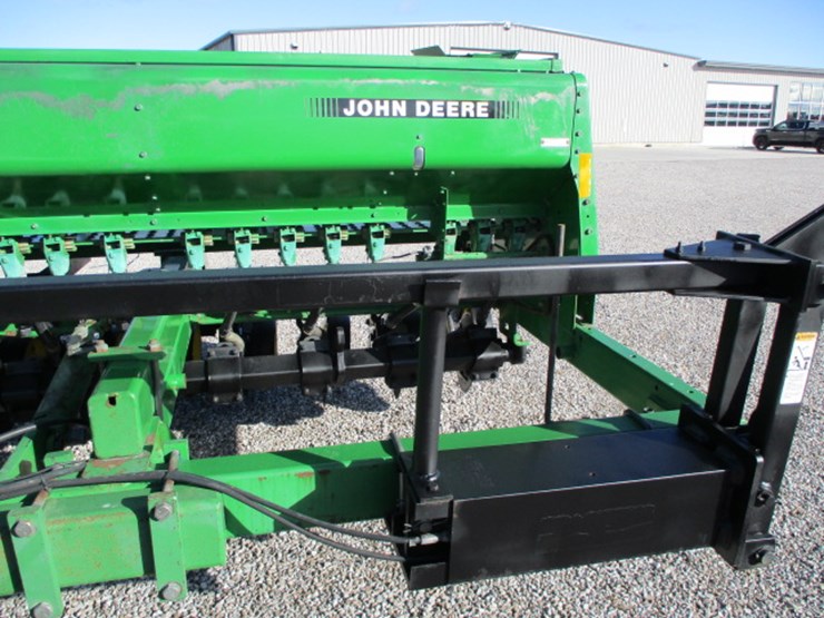 john-deere-750-image-48