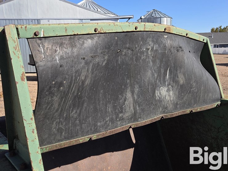 summers-pull-type-rock-picker-image-18