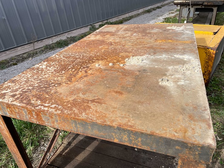 #3139-•-heavy-duty-steel-shop-table-image-4