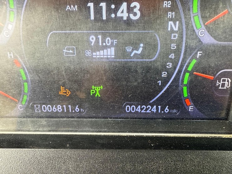 komatsu-hm400-3-image-17