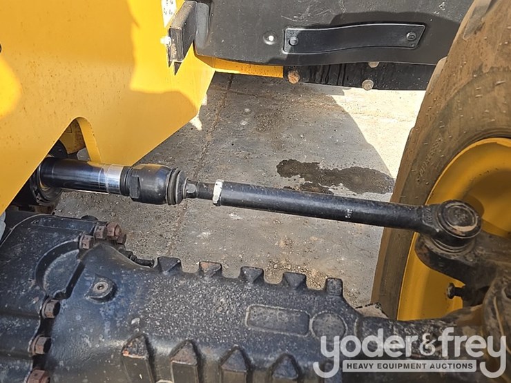 2019-caterpillar-tl1255d-image-48