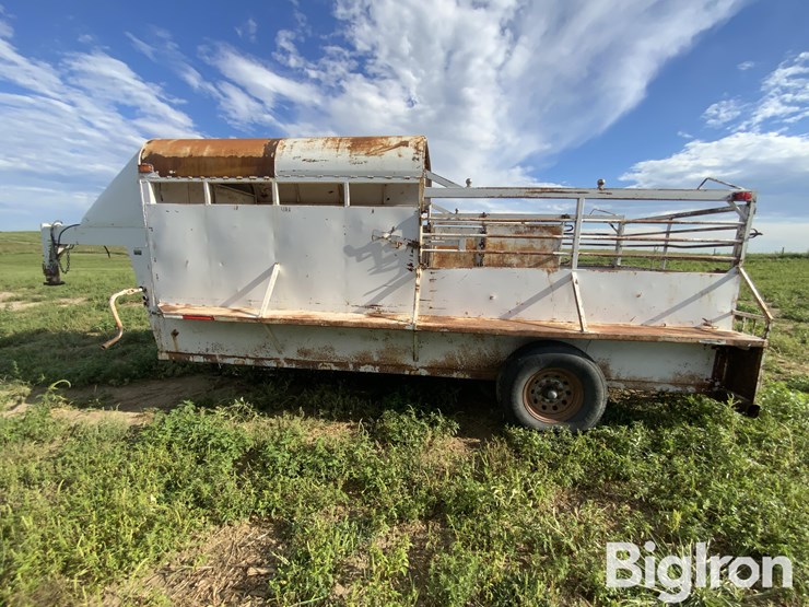 1985-easley-s/a-gooseneck-livestock-trailer-image-8