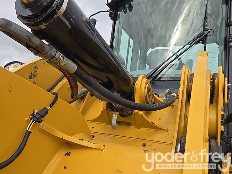 2014-caterpillar-938k-image-48