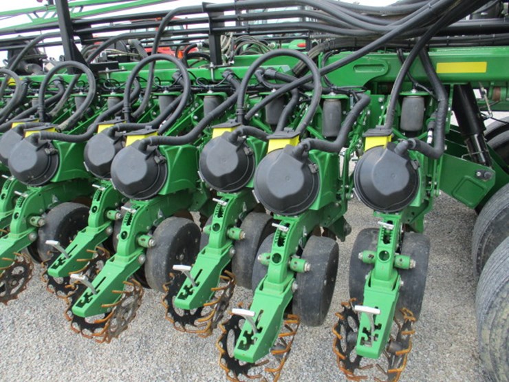 2016-john-deere-db60-image-115