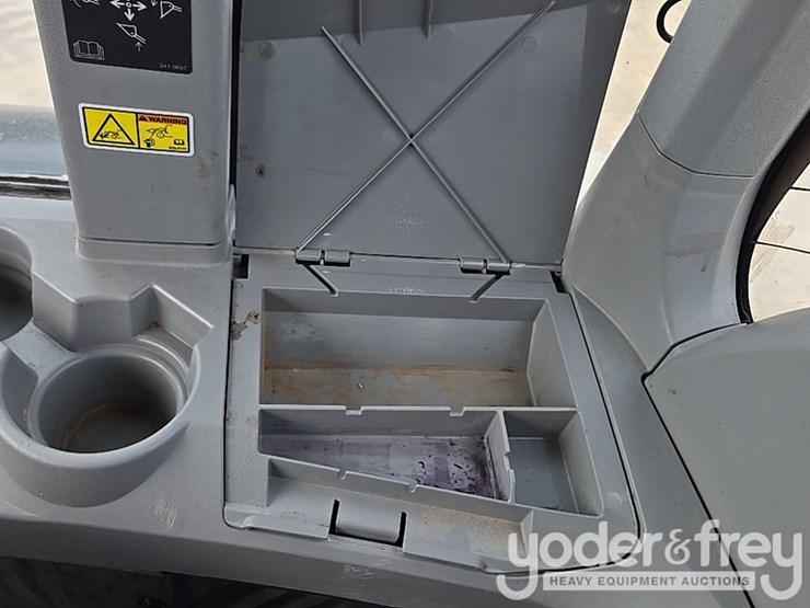 2014-caterpillar-938k-image-160