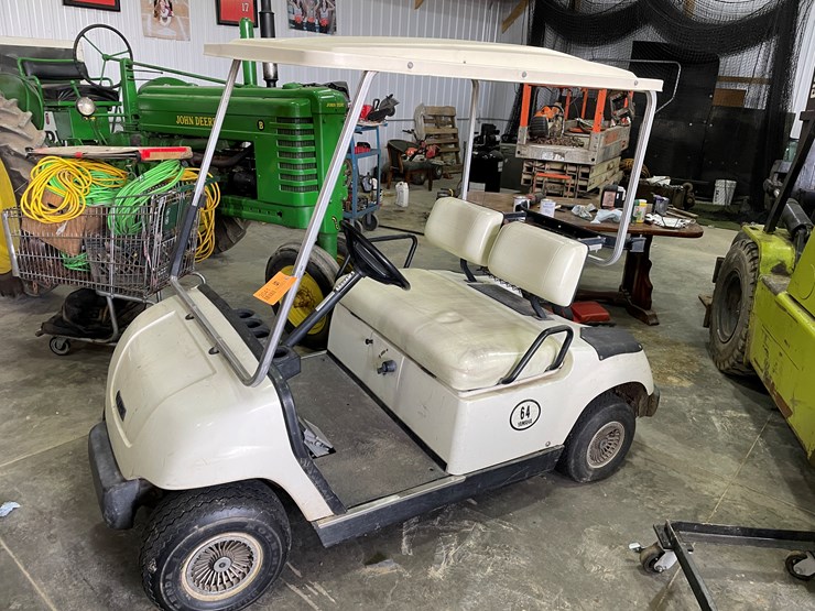 #3041-•-1996-yamaha-gas-golf-cart-image-1