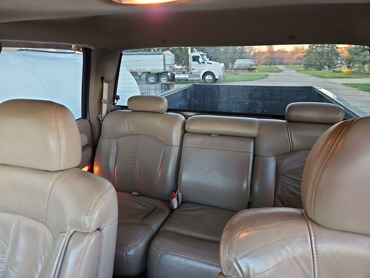 2002-chevrolet-2500-image-15