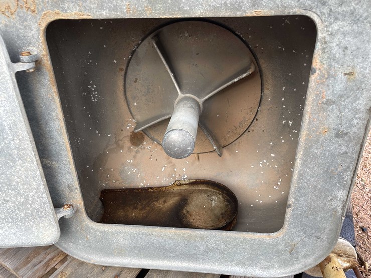 #3136-•-vintage-maytag-washing-machine-image-4