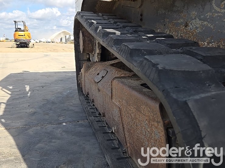 2019-takeuchi-tl8-image-20