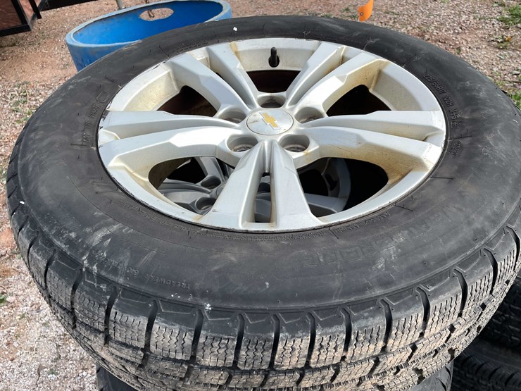 #3127-•-(6)-chevy-wheels-and-tires-image-2