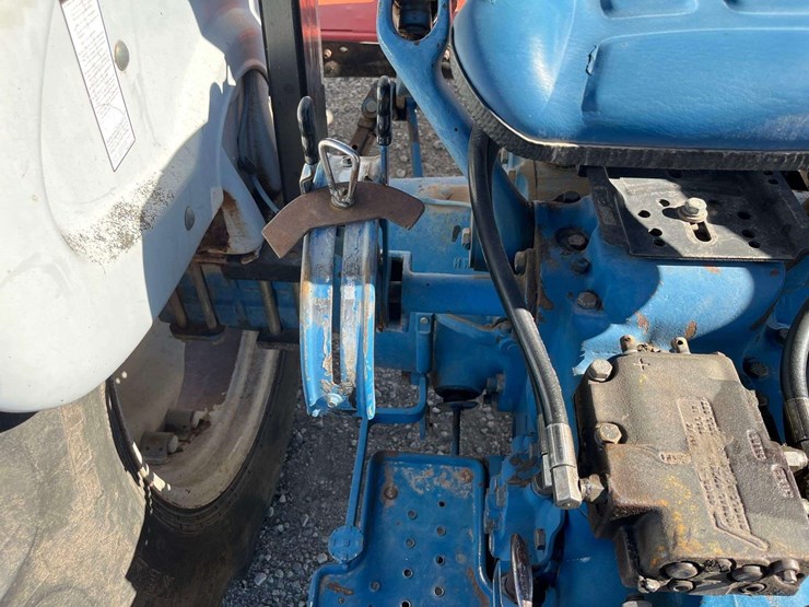 ford-tractor-image-12