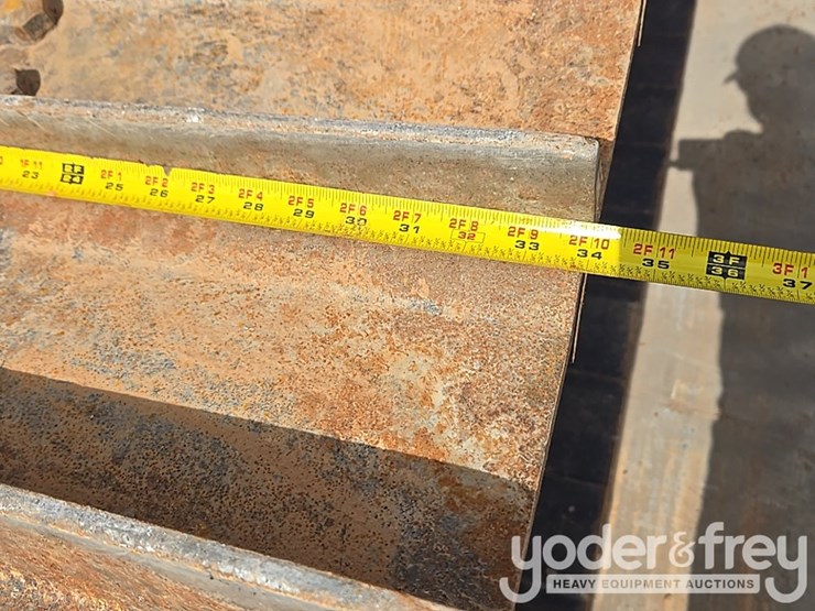 2023-komatsu-d61pxi-24-image-22