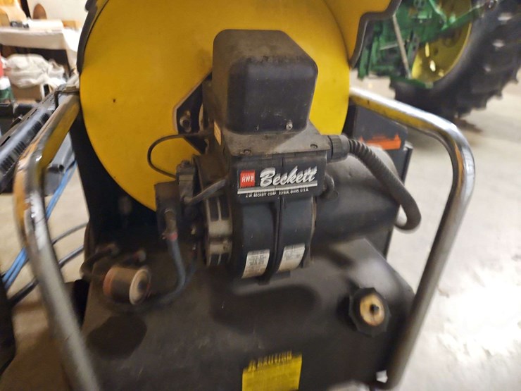 land-pressure-washer-image-4