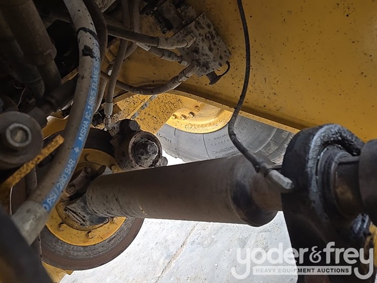 2014-caterpillar-938k-image-60