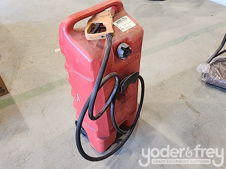 15-gallon-portable-gas-caddy-image-1