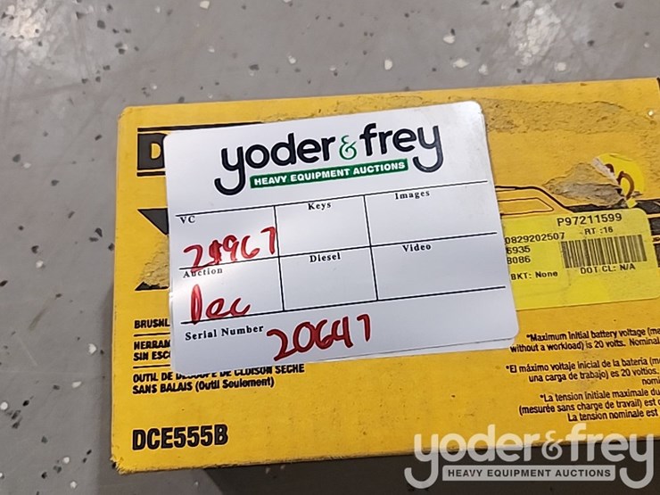 dewalt-20v-brushless-drywall-cut-out-tool-image-6