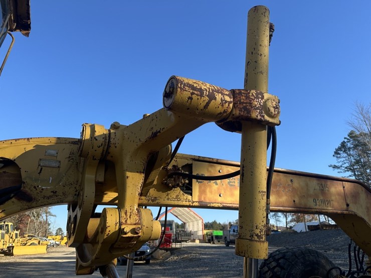 caterpillar-16g-image-34