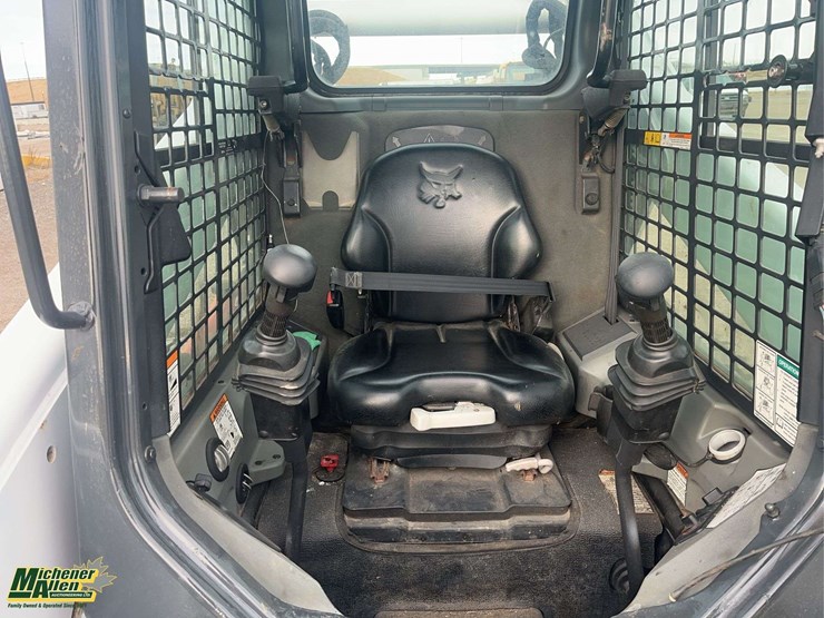 2015-bobcat-s650-image-9