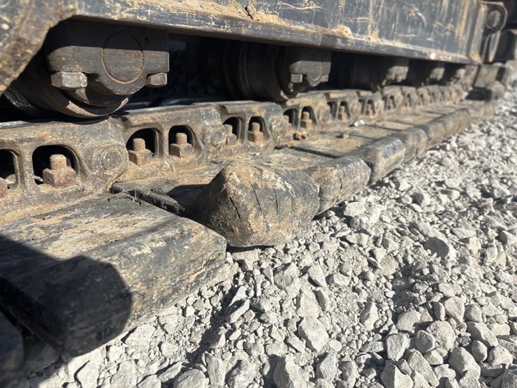 2013-deere-85d-image-68