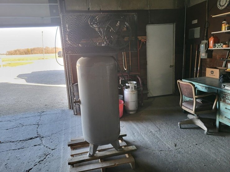 ingersoll-rand-t30-air-compressor-w/baldor-electric-motor*updated-text-and-pictures-11/13/25-@-9:10p-image-4
