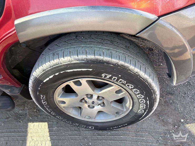 2005-ford-escape-image-21