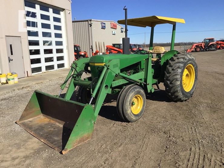 john-deere-2440-image-2